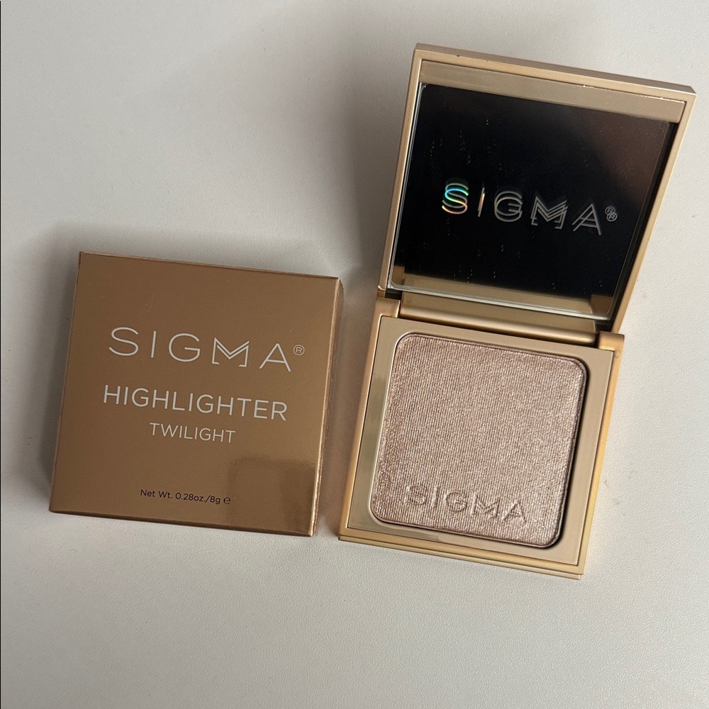 Sigma Beauty Twilight Highlighter - Radiant Gold